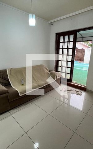 Casa para alugar com 224m², 4 quartos e 2 vagas Casa para alugar com 224m², 4 quartos e 2 vagasSala 3