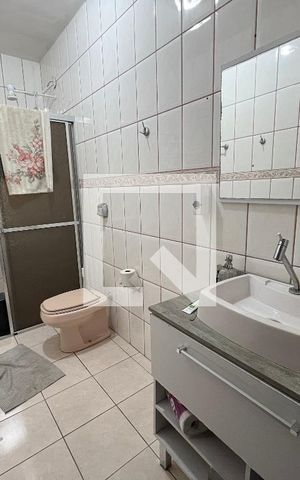 Casa para alugar com 224m², 4 quartos e 2 vagas Casa para alugar com 224m², 4 quartos e 2 vagasBanheiro 2