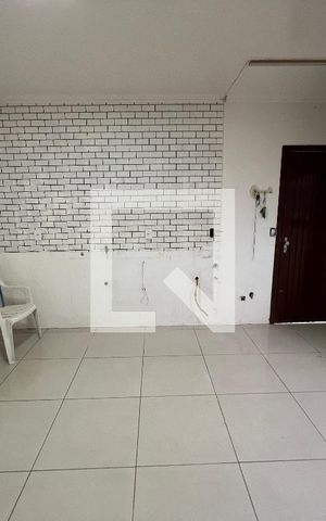 Casa para alugar com 224m², 4 quartos e 2 vagas Casa para alugar com 224m², 4 quartos e 2 vagasCozinha 1