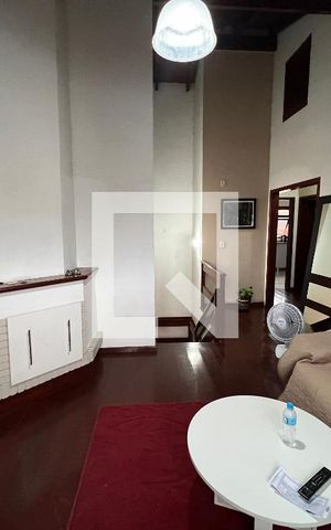 Casa para alugar com 224m², 4 quartos e 2 vagas Casa para alugar com 224m², 4 quartos e 2 vagasSala 2