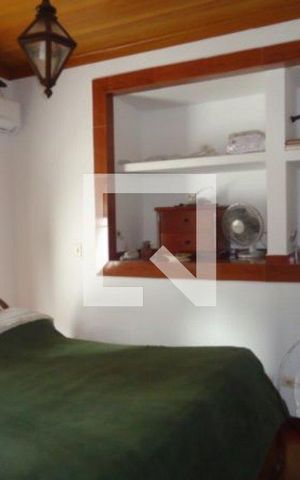 Casa à venda com 210m², 6 quartos e 3 vagas