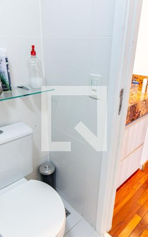 Apartamento à venda com 66m², 2 quartos e 1 vaga Apartamento à venda com 66m², 2 quartos e 1 vagaBanheiro