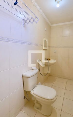 Casa à venda com 150m², 3 quartos e sem vagaBanheiro 1