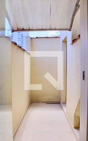 Casa à venda com 150m², 3 quartos e sem vagaCorredor