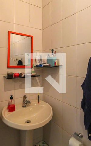 Casa à venda com 499m², 8 quartos e 6 vagas Casa à venda com 499m², 8 quartos e 6 vagasBanheiro Edicula