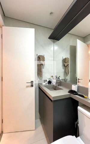 Apartamento à venda com 70m², 2 quartos e 2 vagas Apartamento à venda com 70m², 2 quartos e 2 vagasBanheiro Corredor