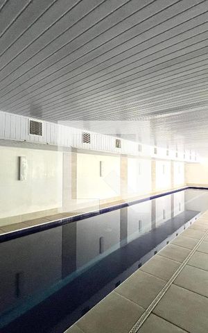 Apartamento à venda com 70m², 2 quartos e 2 vagas Apartamento à venda com 70m², 2 quartos e 2 vagasÁrea comum - Piscina coberta