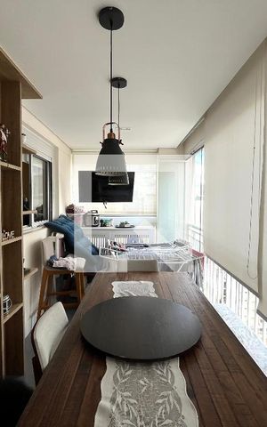Apartamento à venda com 70m², 2 quartos e 2 vagas Apartamento à venda com 70m², 2 quartos e 2 vagasVaranda Sala
