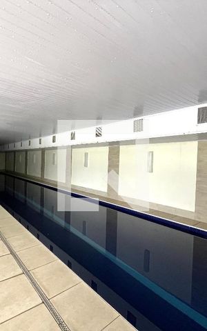 Apartamento à venda com 70m², 2 quartos e 2 vagas Apartamento à venda com 70m², 2 quartos e 2 vagasÁrea comum - Piscina coberta