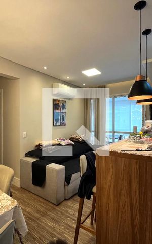 Apartamento à venda com 70m², 2 quartos e 2 vagas Apartamento à venda com 70m², 2 quartos e 2 vagasSala