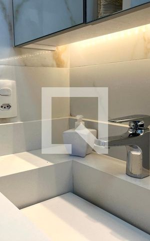Apartamento à venda com 70m², 2 quartos e 2 vagas Apartamento à venda com 70m², 2 quartos e 2 vagasBanheiro da Suíte