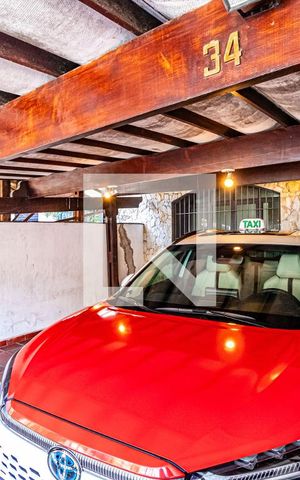 Casa à venda com 300m², 3 quartos e 2 vagas Casa à venda com 300m², 3 quartos e 2 vagasGaragem