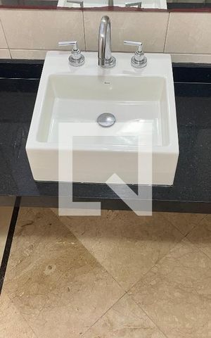 Apartamento para alugar com 100m², 2 quartos e 2 vagasBanheiro