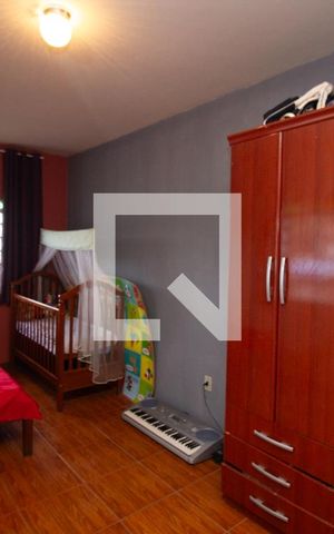 Casa à venda com 927m², 6 quartos e 5 vagas Casa à venda com 927m², 6 quartos e 5 vagasQuarto
