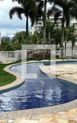 Apartamento à venda com 73m², 2 quartos e 1 vaga Apartamento à venda com 73m², 2 quartos e 1 vagaÁrea comum - Piscina