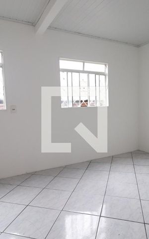 Casa à venda com 297m², 2 quartos e 3 vagasSuíte
