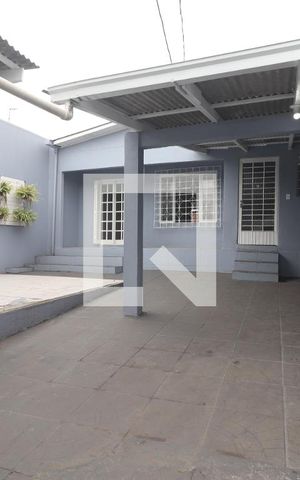 Casa à venda com 297m², 2 quartos e 3 vagasFachada