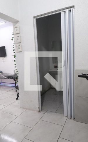 Casa à venda com 297m², 2 quartos e 3 vagasÁrea comum - Salão  dispensa