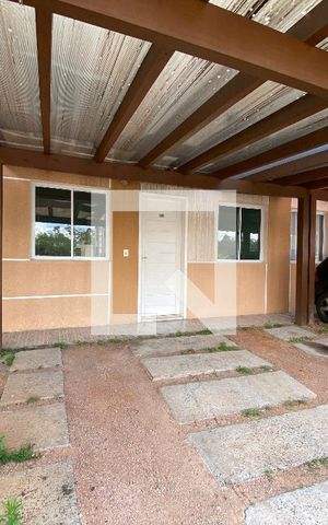 Casa de condomínio à venda com 54m², 3 quartos e 2 vagasGaragem