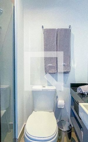 Studio para alugar com 24m², 1 quarto e sem vaga Studio para alugar com 24m², 1 quarto e sem vagaBanheiro