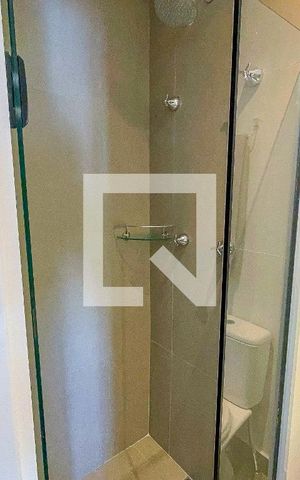Studio para alugar com 24m², 1 quarto e sem vaga Studio para alugar com 24m², 1 quarto e sem vagaBanheiro