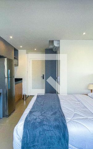Studio para alugar com 24m², 1 quarto e sem vaga Studio para alugar com 24m², 1 quarto e sem vagaStudio