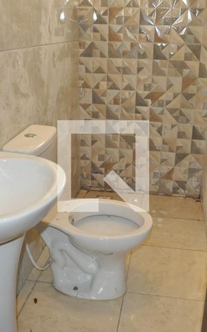Casa de condomínio para alugar com 69m², 2 quartos e sem vagaBanheiro