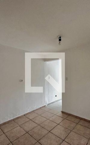 Casa à venda com 138m², 3 quartos e 2 vagas Casa à venda com 138m², 3 quartos e 2 vagasSala