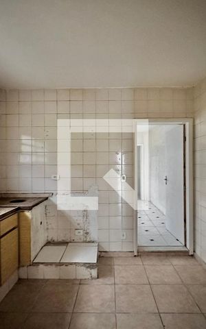 Casa à venda com 138m², 3 quartos e 2 vagas Casa à venda com 138m², 3 quartos e 2 vagasCozinha