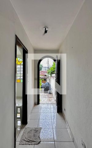 Casa à venda com 138m², 3 quartos e 2 vagas Casa à venda com 138m², 3 quartos e 2 vagasEntrada