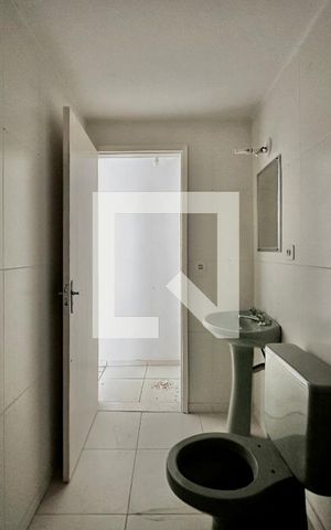 Casa à venda com 138m², 3 quartos e 2 vagas Casa à venda com 138m², 3 quartos e 2 vagasBanheiro Suíte