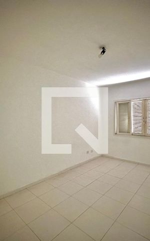 Casa à venda com 138m², 3 quartos e 2 vagas Casa à venda com 138m², 3 quartos e 2 vagasQuarto 3