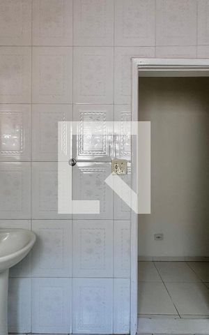 Casa à venda com 138m², 3 quartos e 2 vagas Casa à venda com 138m², 3 quartos e 2 vagasBanheiro Social