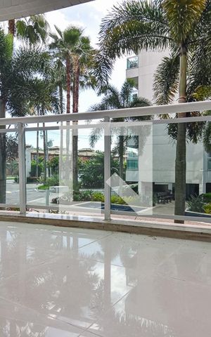Apartamento à venda com 115m², 3 quartos e 2 vagas Apartamento à venda com 115m², 3 quartos e 2 vagasSala