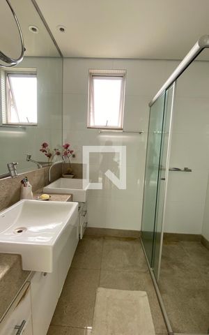 Casa para alugar com 270m², 4 quartos e 3 vagas Casa para alugar com 270m², 4 quartos e 3 vagasQuarto Suíte