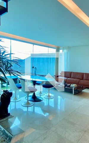 Casa para alugar com 270m², 4 quartos e 3 vagas Casa para alugar com 270m², 4 quartos e 3 vagasSala