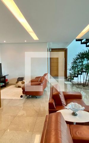 Casa para alugar com 270m², 4 quartos e 3 vagas Casa para alugar com 270m², 4 quartos e 3 vagasSala