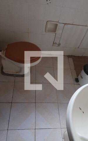 Casa à venda com 70m², 2 quartos e 2 vagasBanheiro de serviço