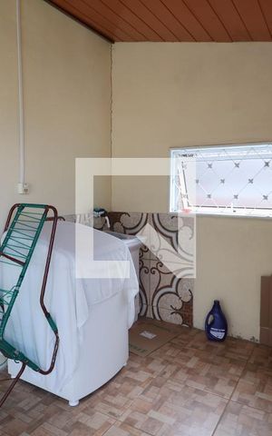 Casa à venda com 70m², 2 quartos e 2 vagasÁrea de Serviço