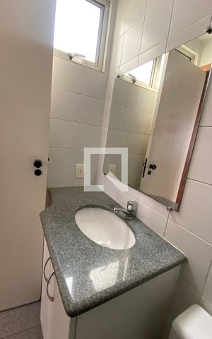 Apartamento para alugar com 75m², 2 quartos e 2 vagas Apartamento para alugar com 75m², 2 quartos e 2 vagasBanheiro Social