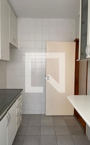Apartamento para alugar com 75m², 2 quartos e 2 vagas Apartamento para alugar com 75m², 2 quartos e 2 vagasCozinha