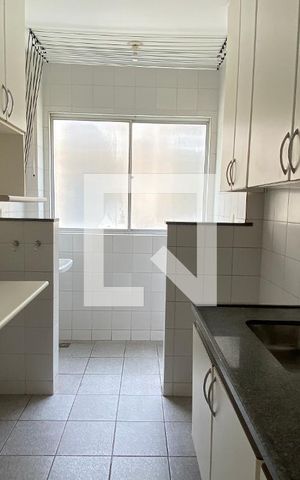 Apartamento para alugar com 75m², 2 quartos e 2 vagas Apartamento para alugar com 75m², 2 quartos e 2 vagasCozinha