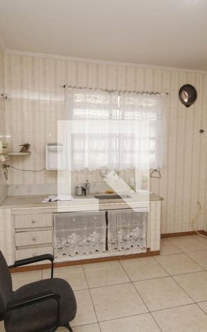 Casa à venda com 240m², 2 quartos e 4 vagasCozinha