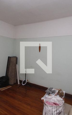 Casa à venda com 240m², 2 quartos e 4 vagasQuarto