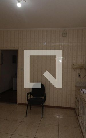 Casa à venda com 240m², 2 quartos e 4 vagasCozinha