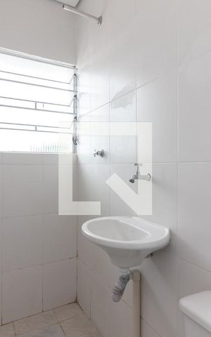 Casa para alugar com 40m², 1 quarto e sem vagaBanheiro