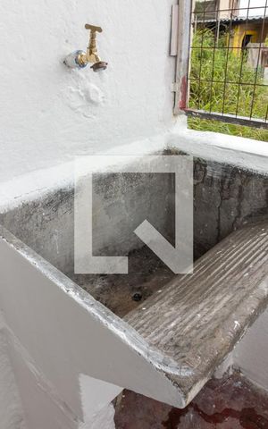 Casa para alugar com 40m², 1 quarto e sem vagaÁrea de Serviço