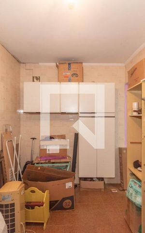 Casa à venda com 150m², 2 quartos e 2 vagas Casa à venda com 150m², 2 quartos e 2 vagasEdícula