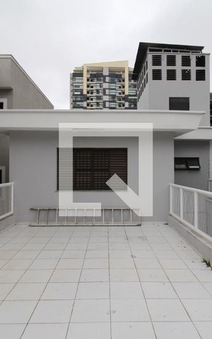 Casa à venda com 440m², 4 quartos e 10 vagasTerraço