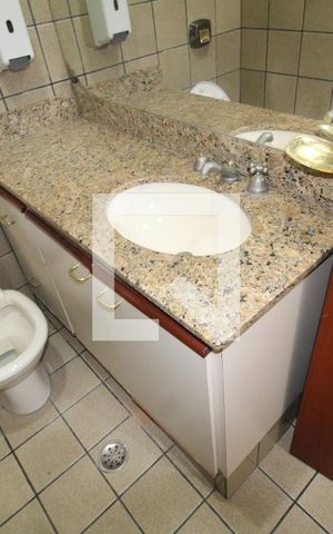 Casa à venda com 440m², 4 quartos e 10 vagasLavabo